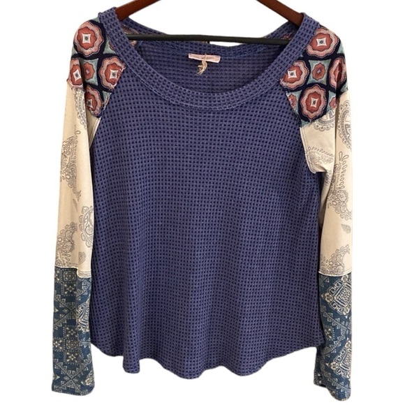 Ces Femme Mixed Print Long Sleeved Flowy Waffle Top- size small - Picture 1 of 8